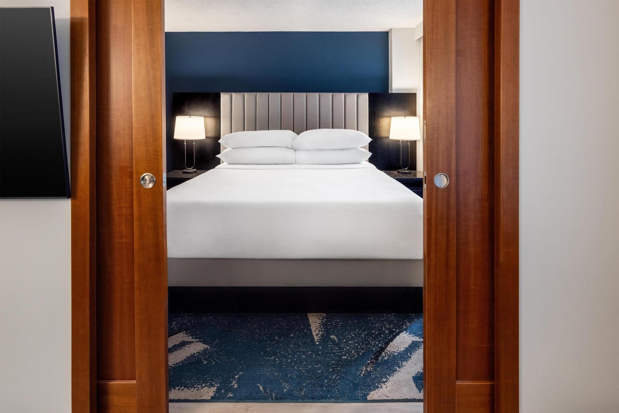 Habitación Embassy Suites Montréal by Hilton