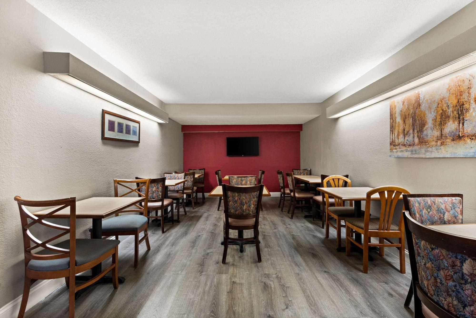 Restaurant Rodeway Inn Richmond West End