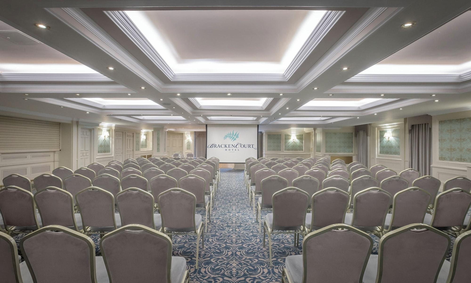 Sala de Reuniones Bracken Court Hotel