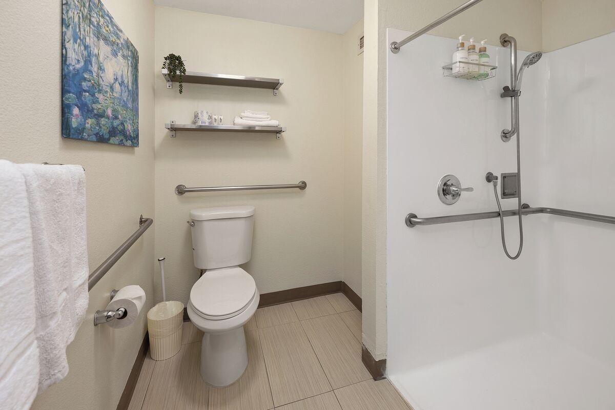 Equipamiento de Habitación Little Italy Inn - Limited Service Apart Hotel