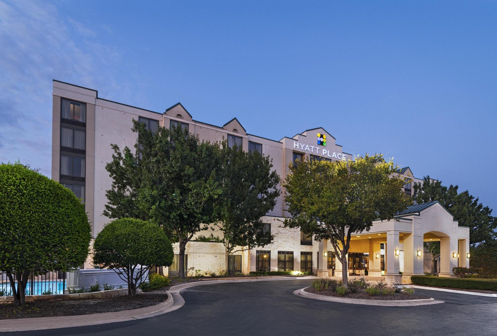 Vista Exterior Hyatt Place Austin The Domain Area