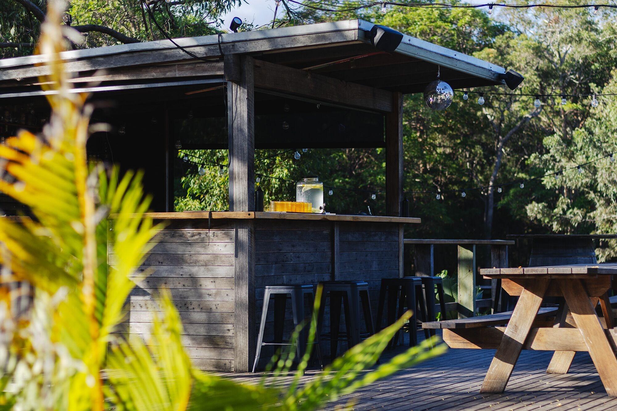 Varios Surfaris Retreat