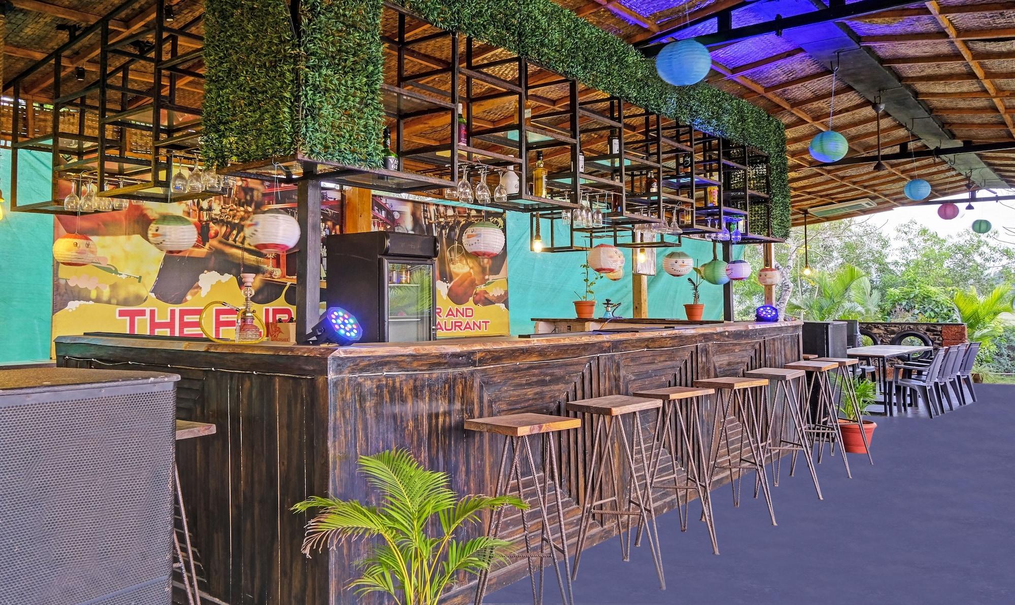 Restaurant Treebo Trend Resorte Ferro