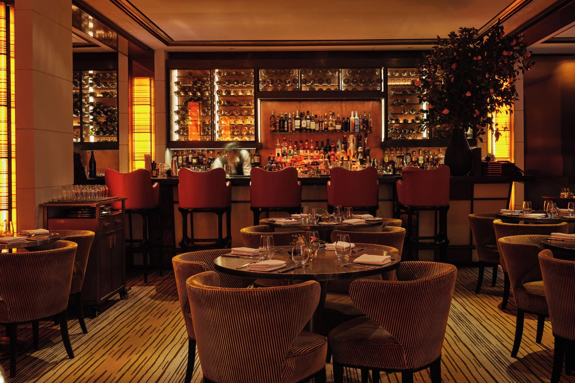 Bar/Salón The Mark