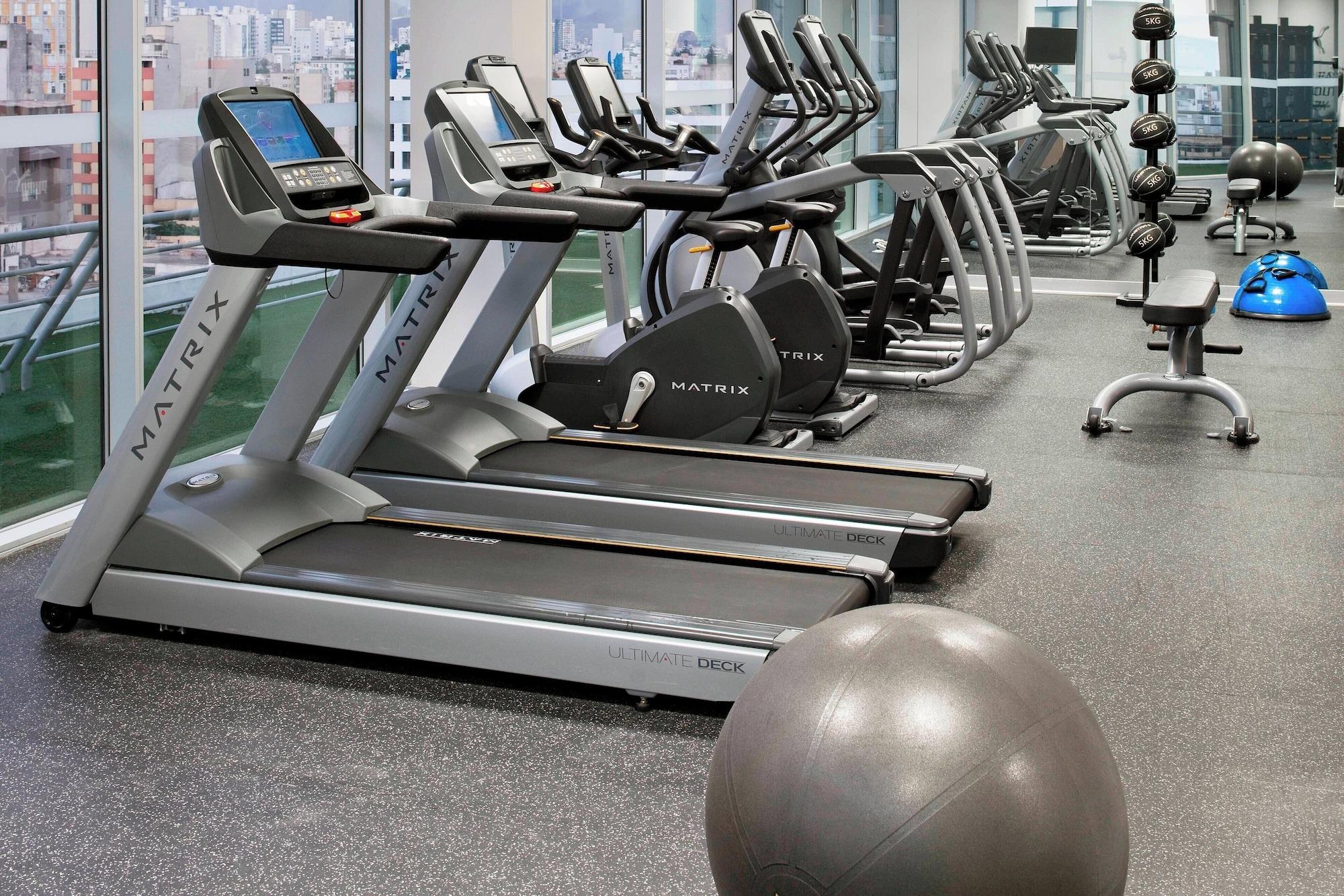 Gimnasio Courtyard by Marriott Lima Miraflores