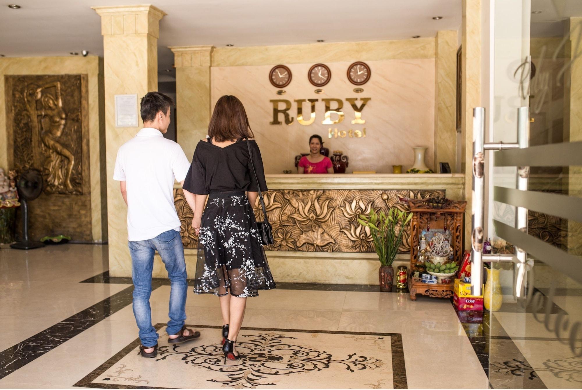 Vista Lobby Ruby Hotel
