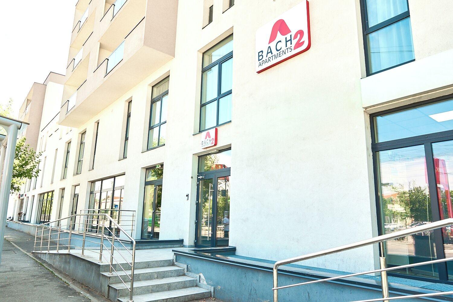 Vista Exterior Bach Apartments 2