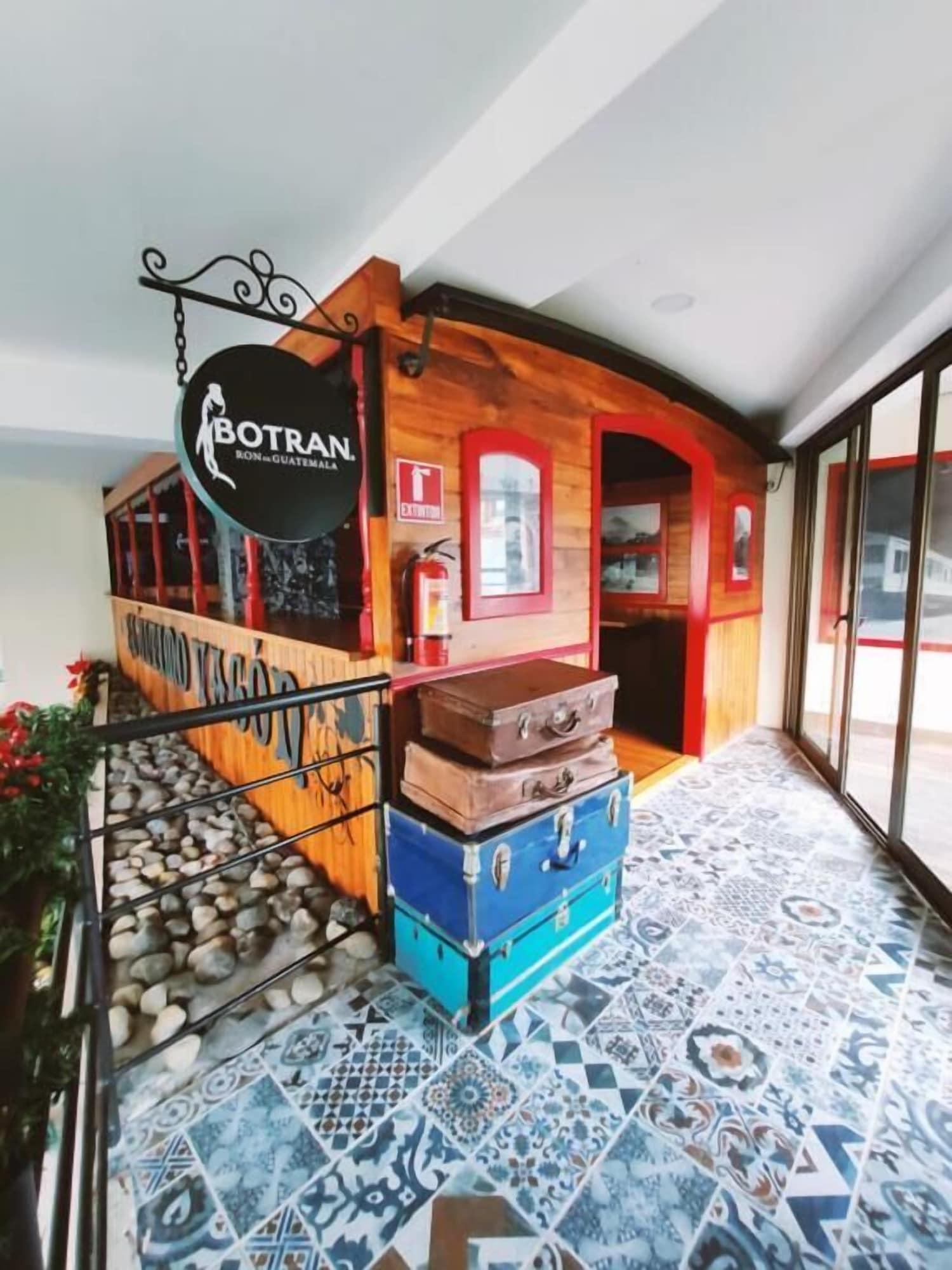 Bar/Salón Las Cumbres Eco-Hotel Termalismo y Spa