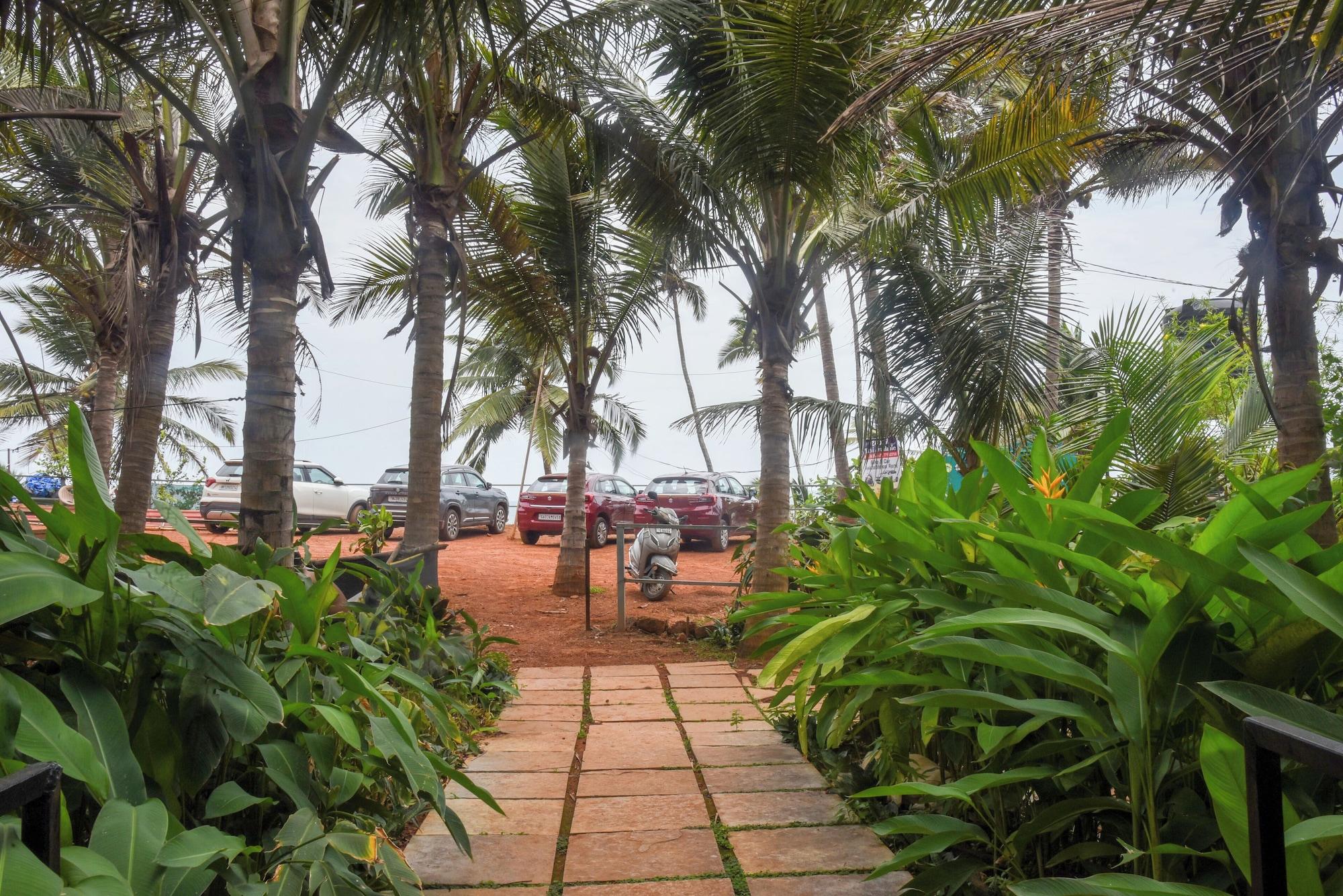 Vista Exterior Yuppi Hippi Hideout