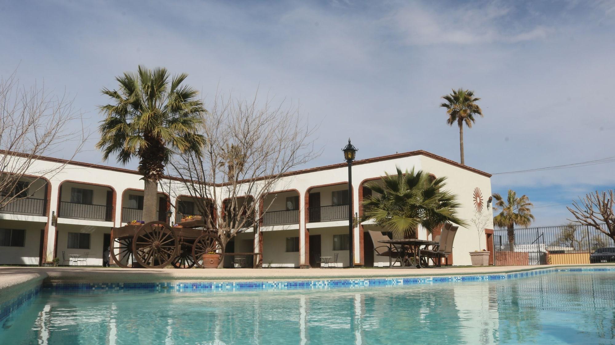 Vista Piscina Hotel Hacienda