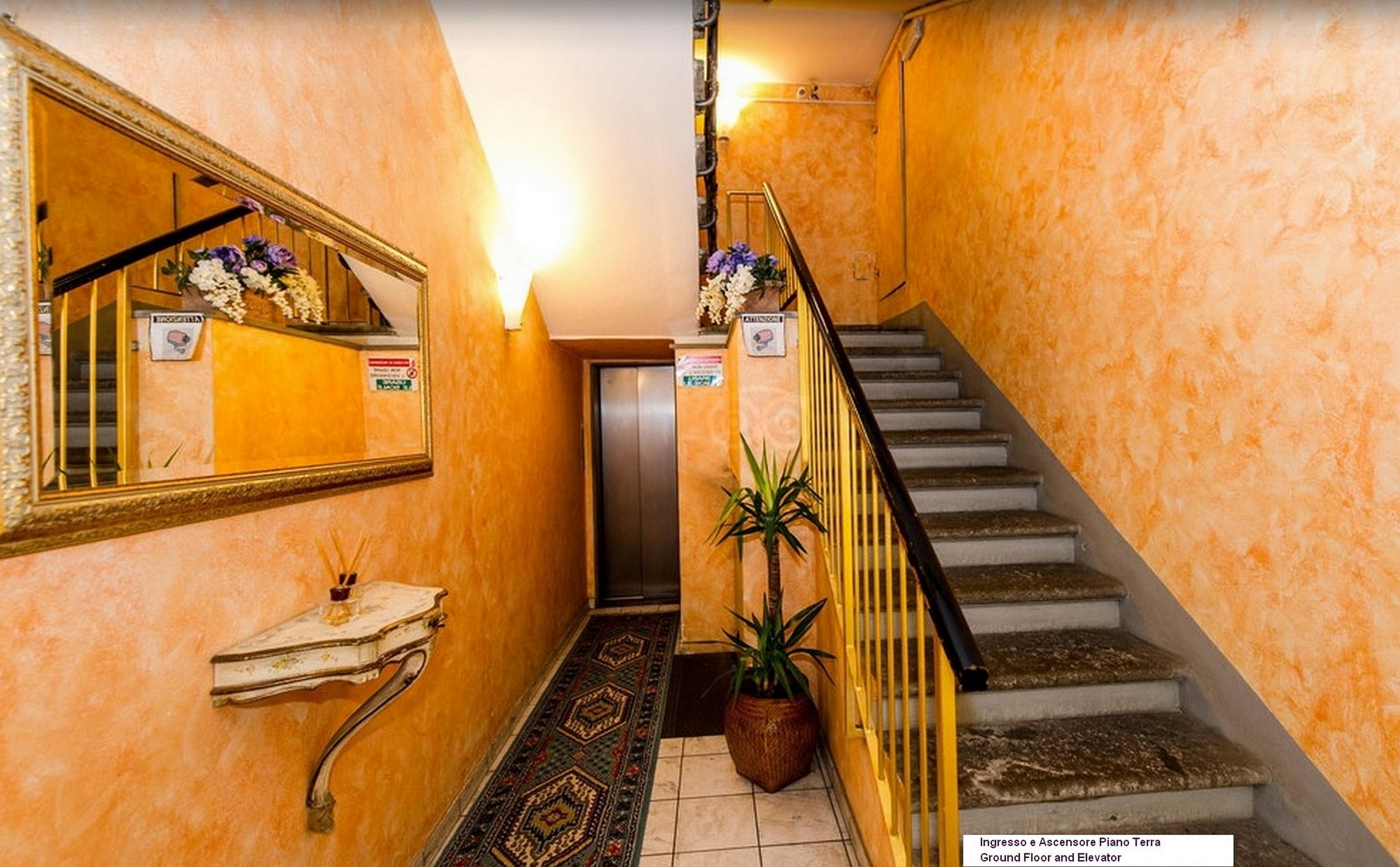 Vista Lobby Hotel Leopolda