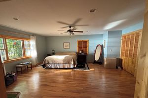 Alquiler Vacacional - Calm Waters Cabin: RELAX-sauna & jacuzzi tub RECREATE-water & snowmobile trials