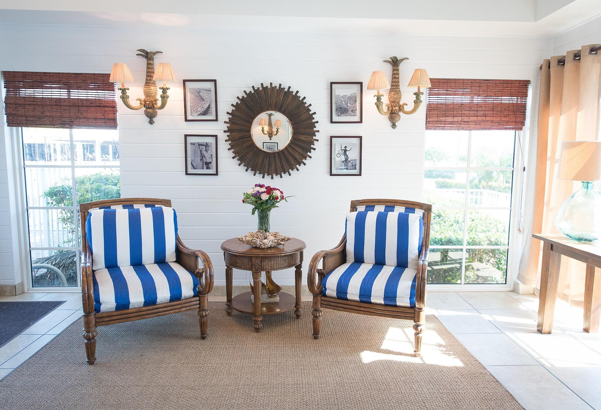 Vista Lobby Skipjack Resort & Marina