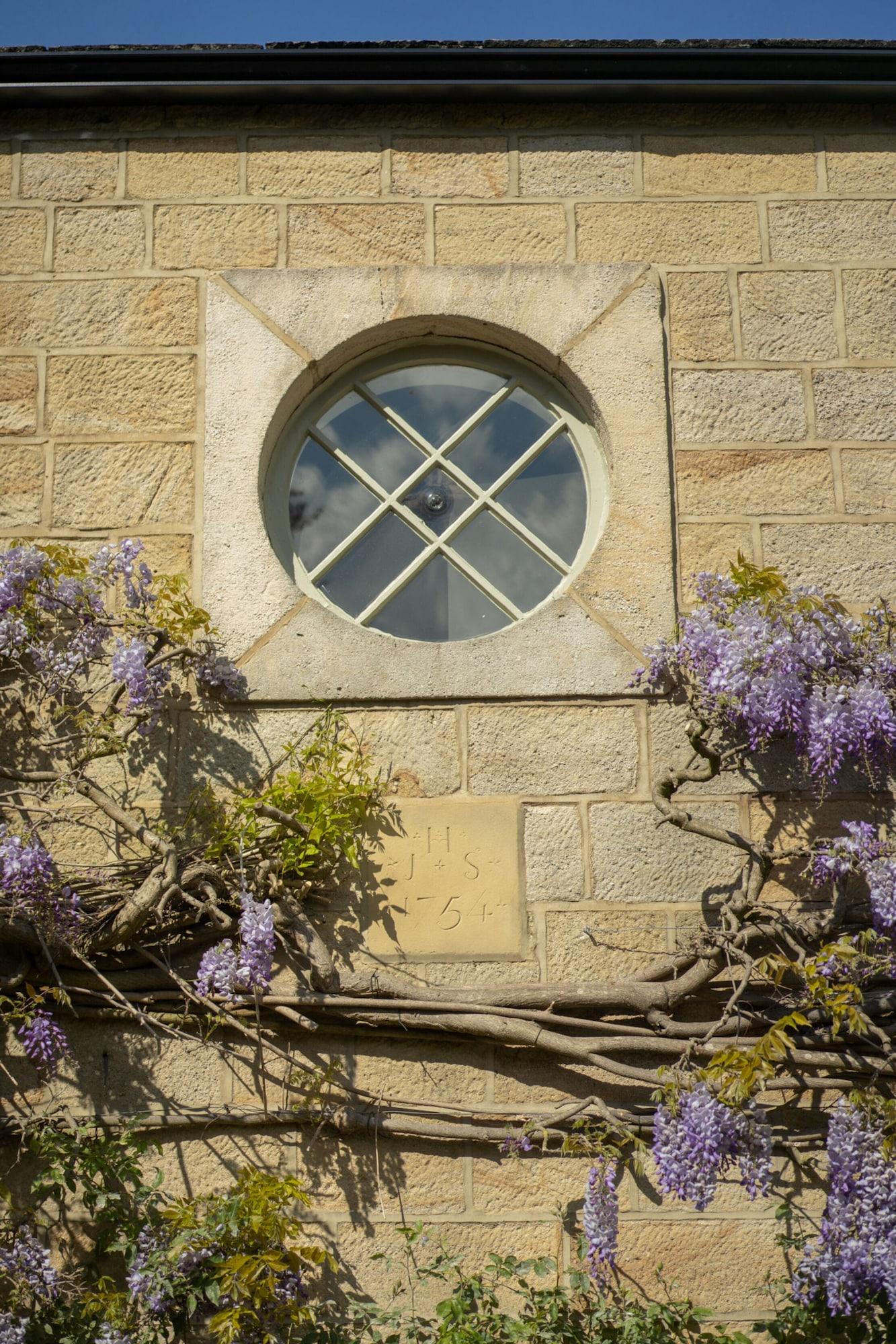 Vista Exterior Outwood House