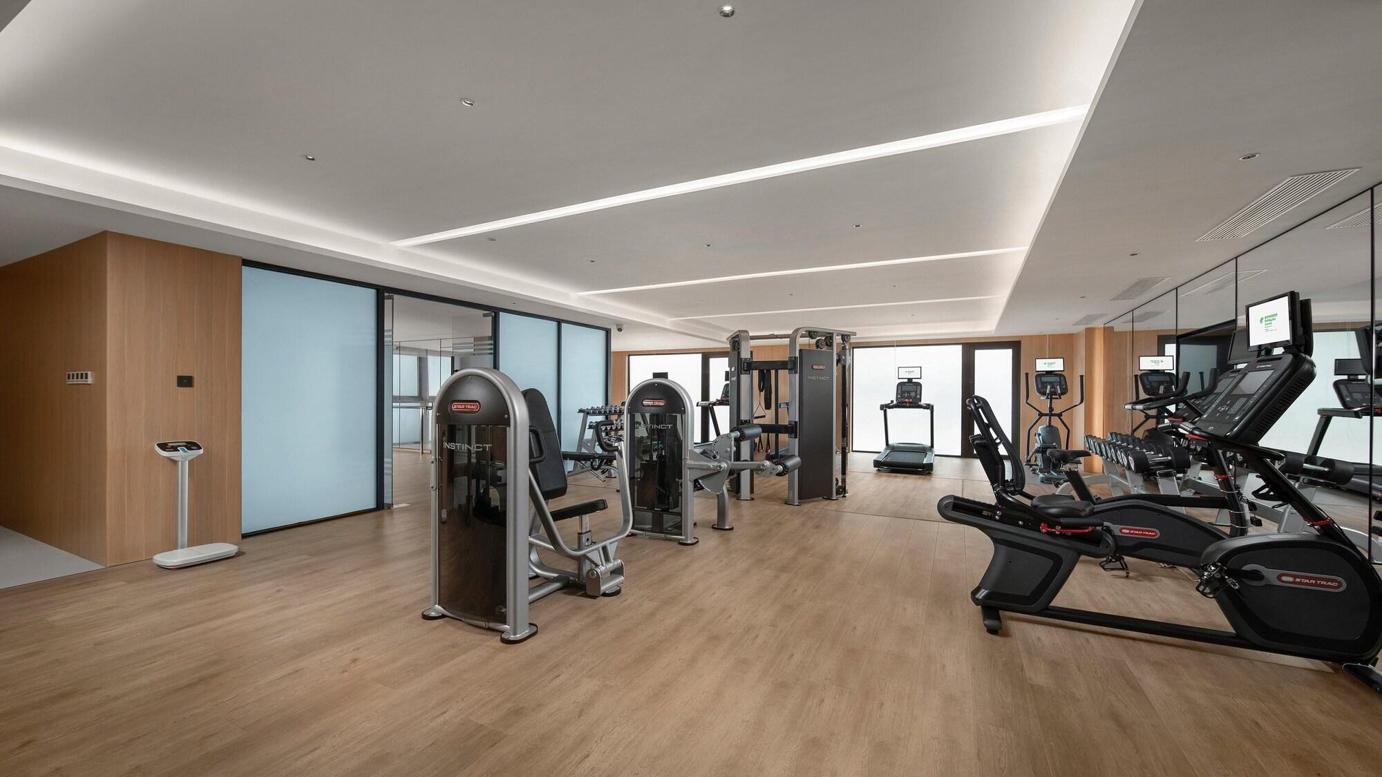 Gimnasio Holiday Inn Hotel & Suites Wuhan New City by IHG