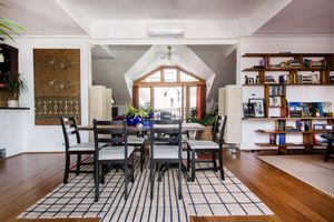 Alquiler Vacacional - Cosy, downtown apartment on gastro street 3 minutes to the Central Market