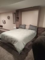 Alquiler Vacacional - Basement Apartment, Outdoor Hot Tub add on, infrared Sauna, Pool Table and more