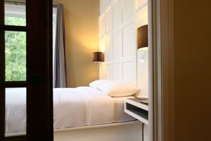 Alojamiento - The Loft - A Tranquil Retreat with Style and Comfort.