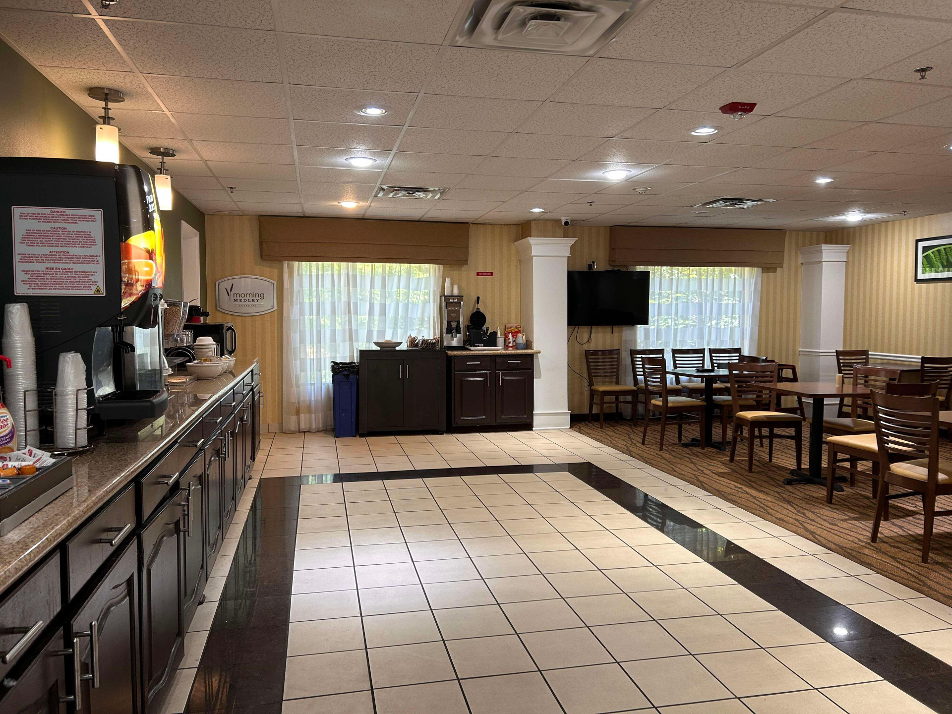Restaurant SureStay by Best Western Pearl Jackson Airport
