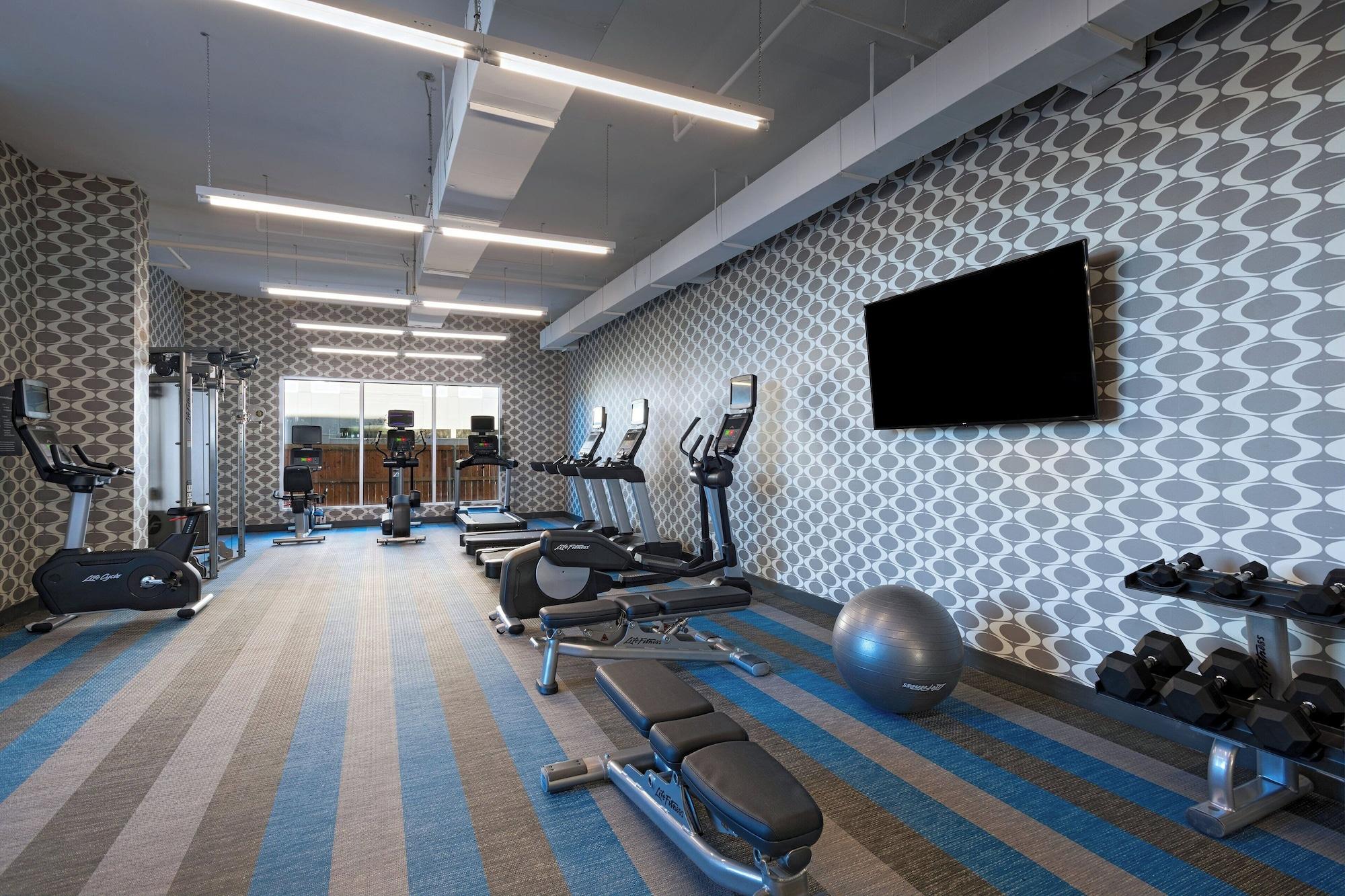Gimnasio Aloft Waco Downtown