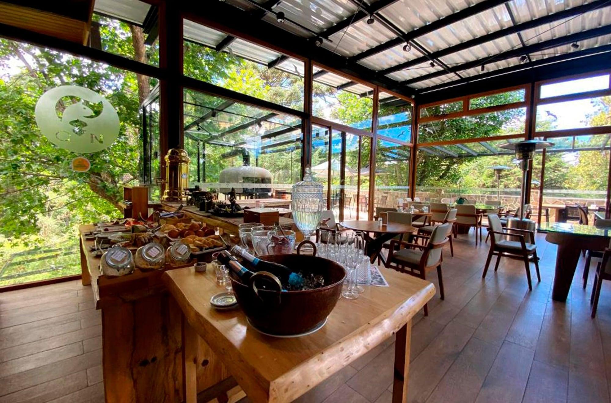Restaurant Hotel Boutique Quebra-Noz Conforto e Natureza