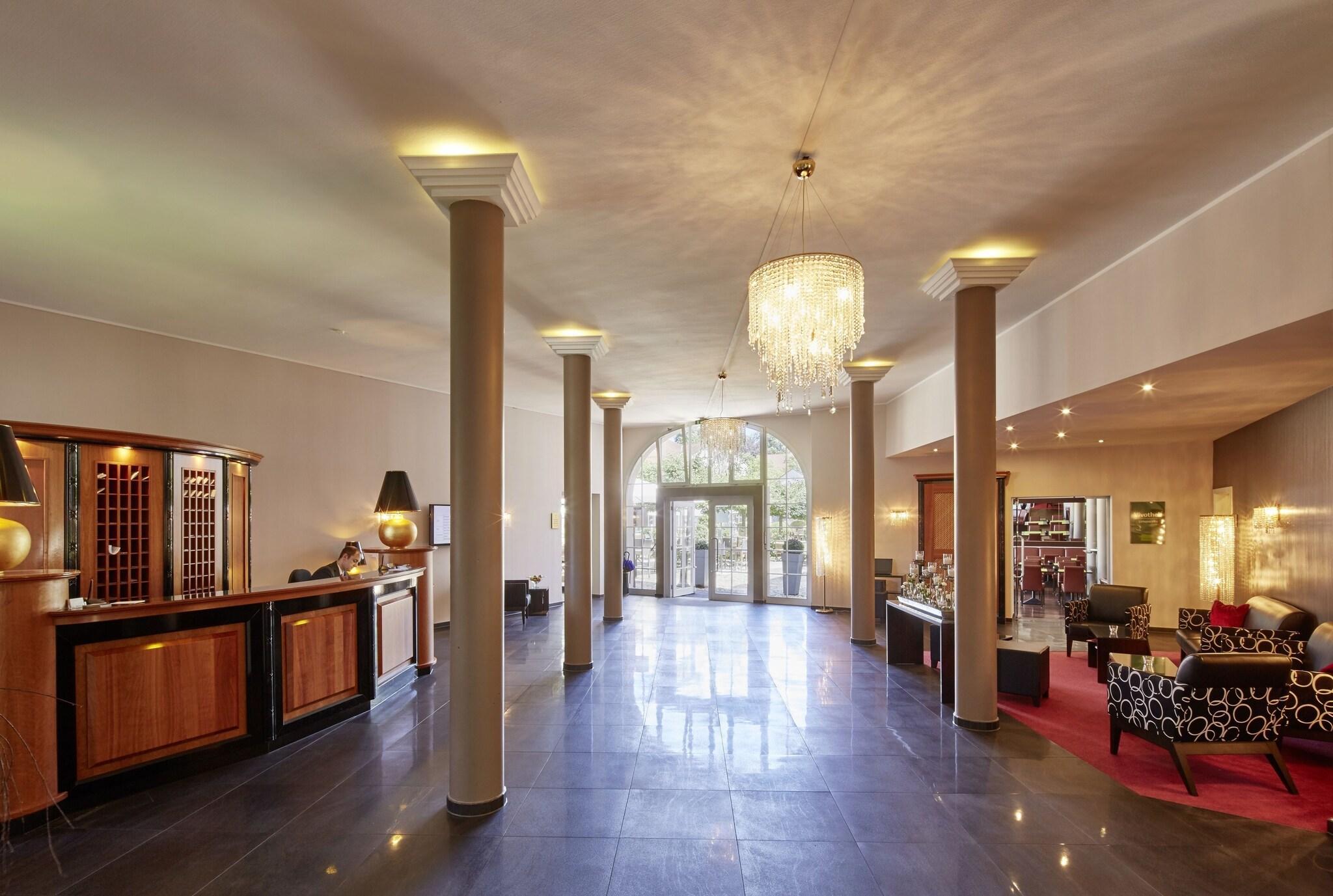 Vista Lobby Hotel Schloss Reinach