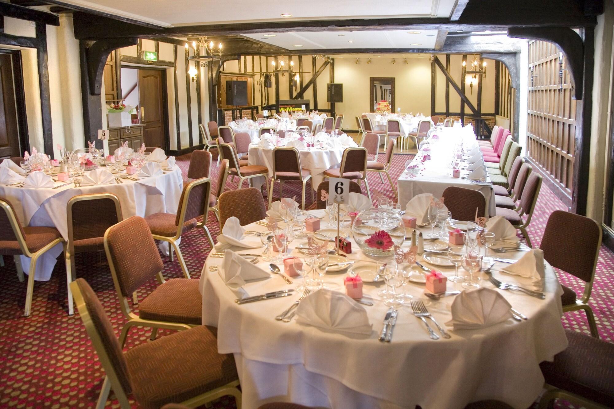 Salón de Baile Best Western The Rose & Crown Hotel