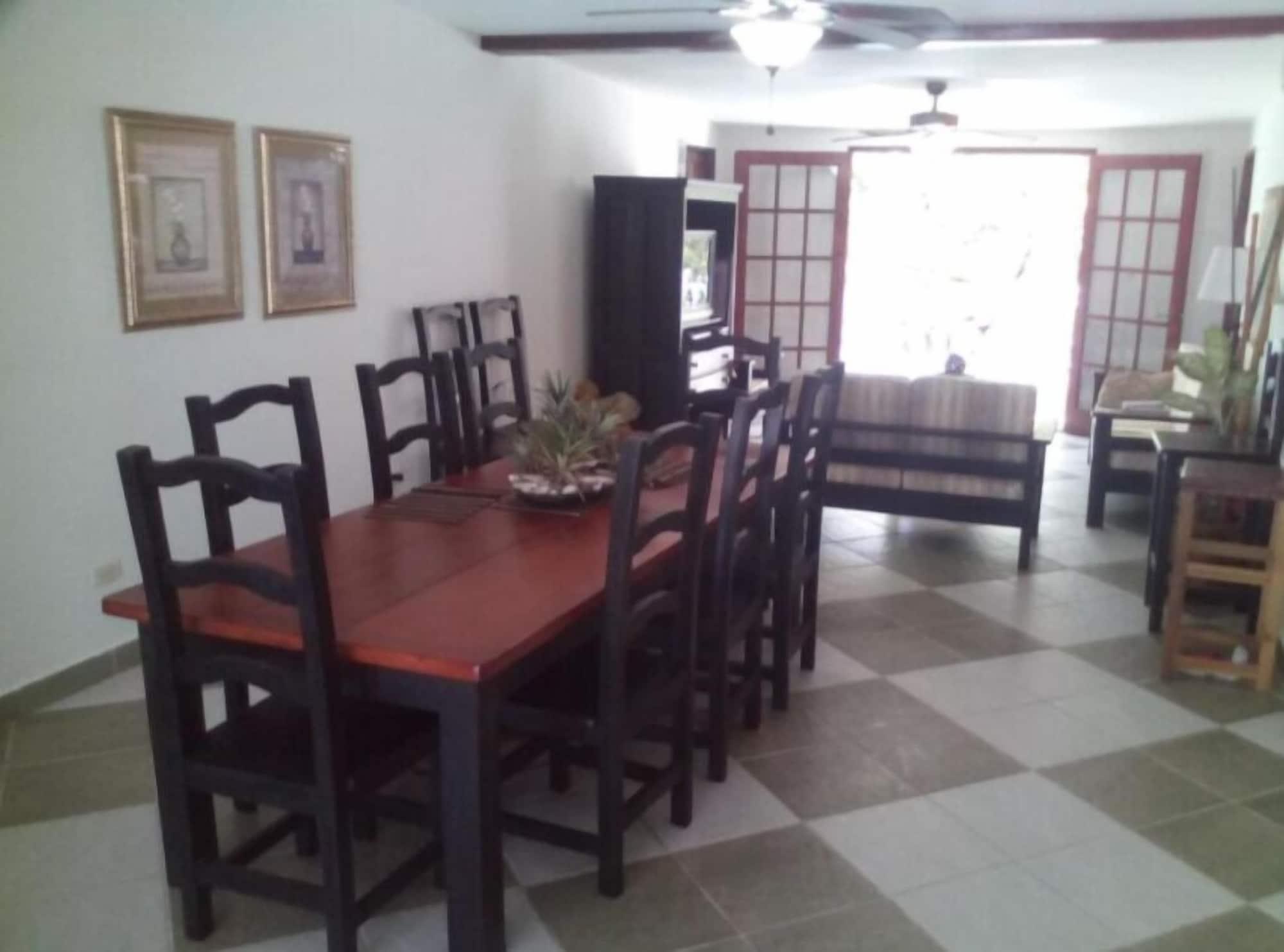 Restaurant Hibiscus House Bed and Breakfast