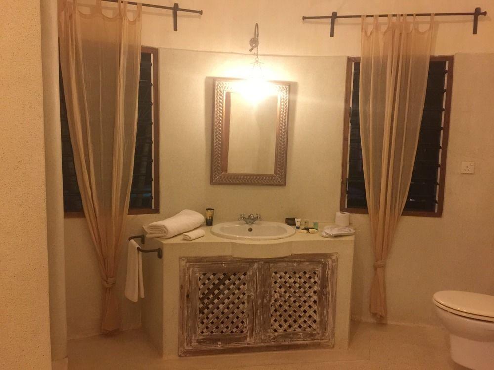 Set de Habitación Maisha Tamu Luxury Boutique Resort