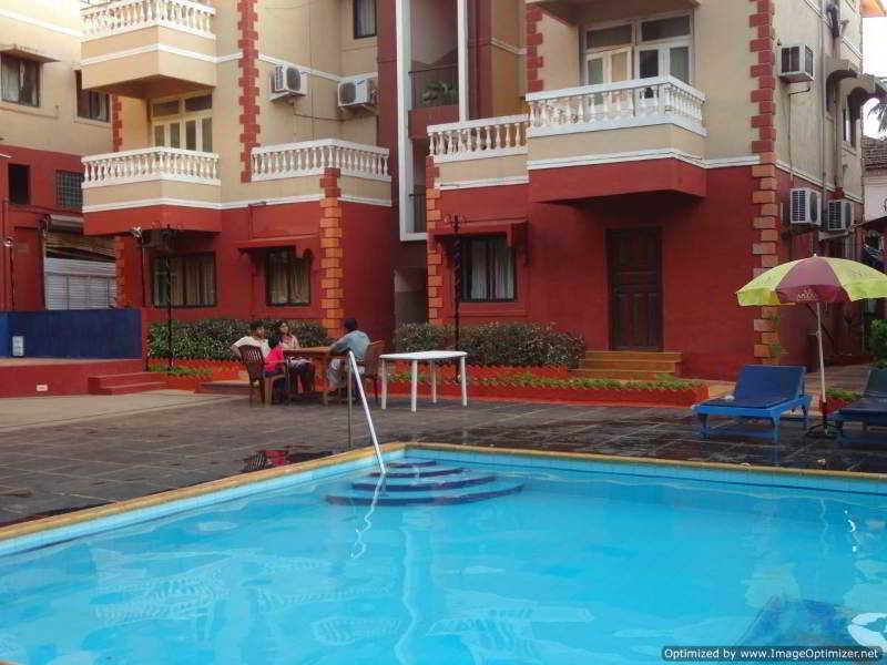 Vista Piscina Park Avenue