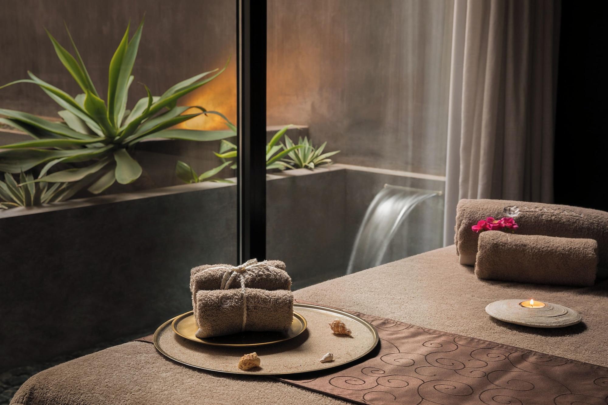 Spa Claris Hotel & Spa 5*GL, a Small Luxury Hotels of the World