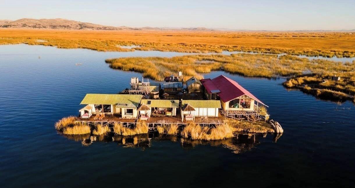 Vista Exterior uros killa lodge