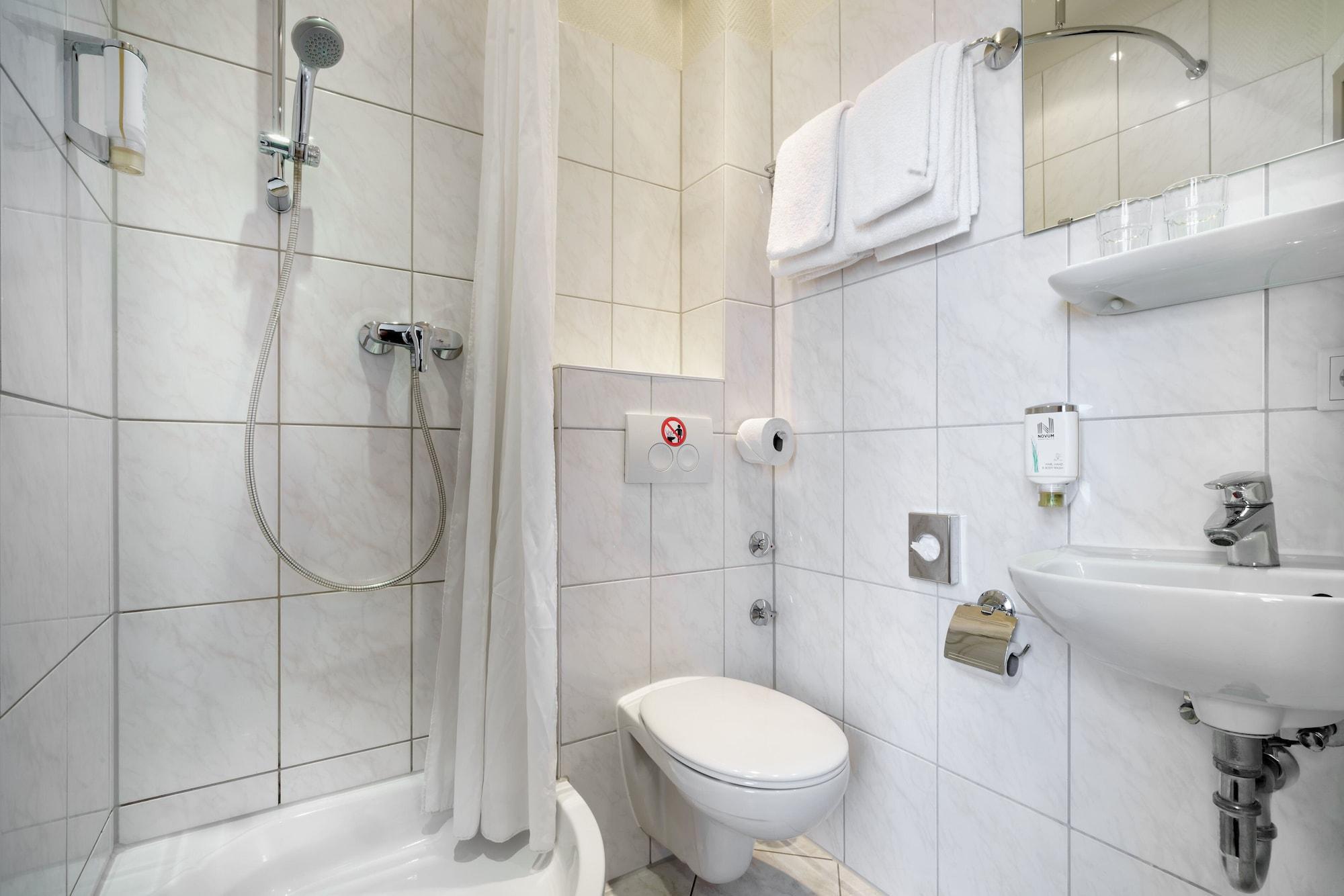 Equipamiento de Habitación Hotel Continental Hamburg
