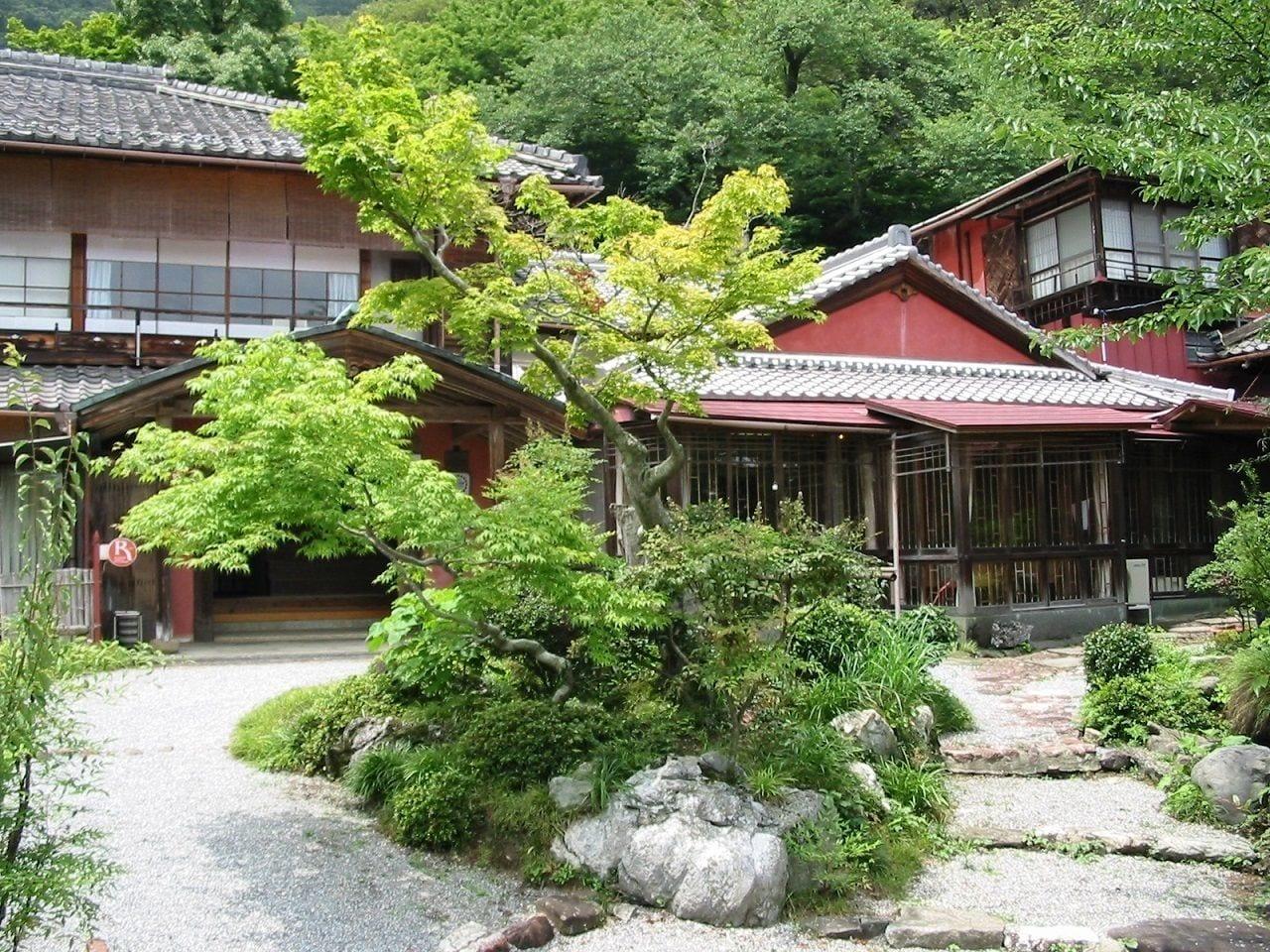 Vista Exterior Cultural Property of Japan Senzairo