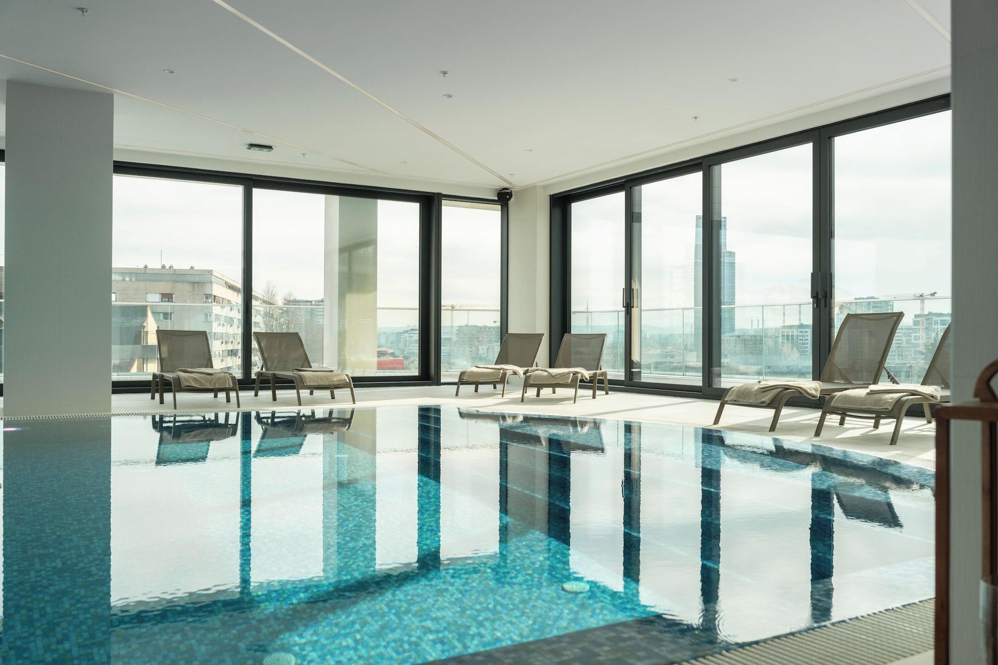 Vista Piscina New Belgrade Premium Hotel