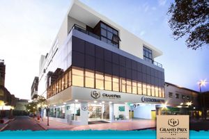 Alojamiento - Hotel Grand Prix
