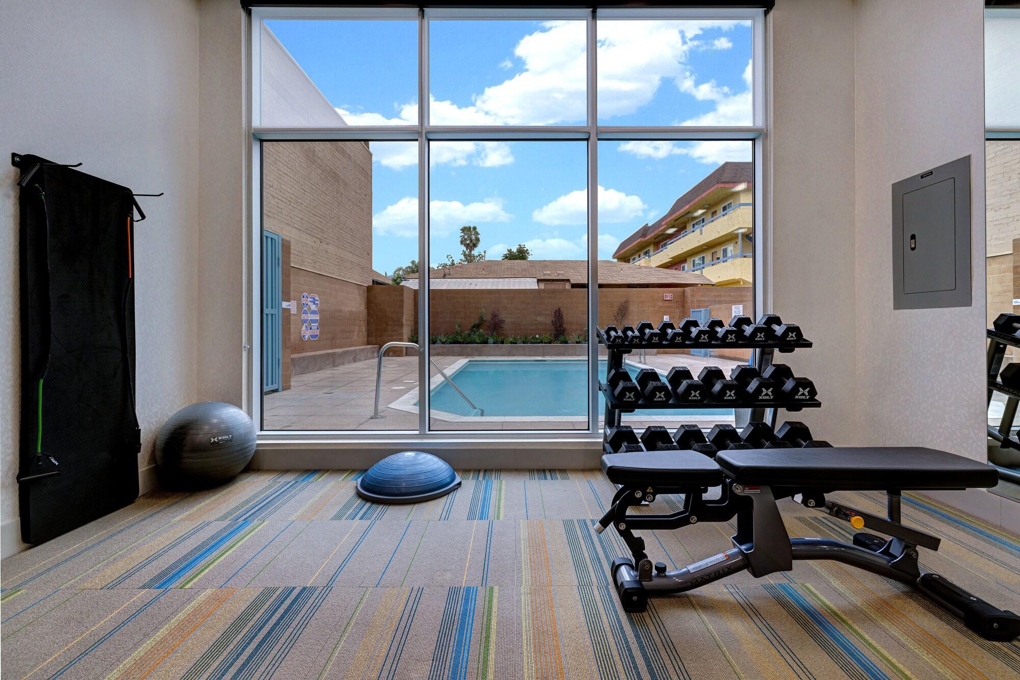 Gimnasio Holiday Inn Express And Suites Glendale Downtown by IHG