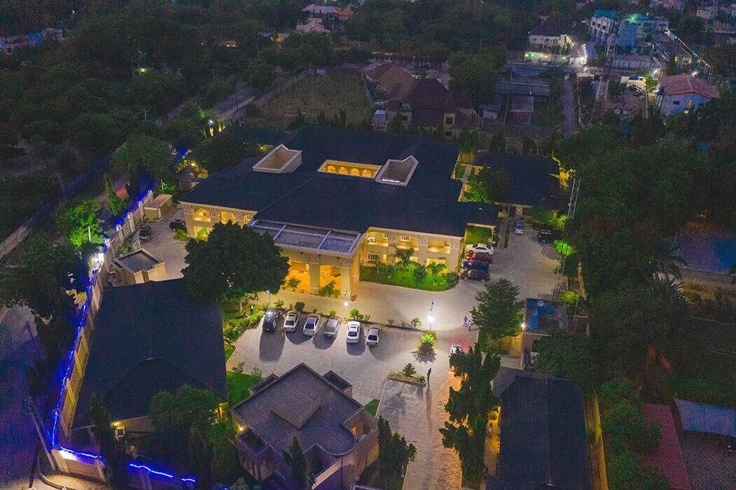 Vista Exterior BON Hotel Kano