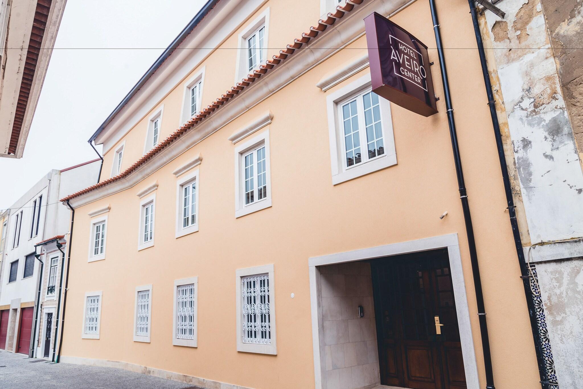 Bar/Salón Aveiro Center