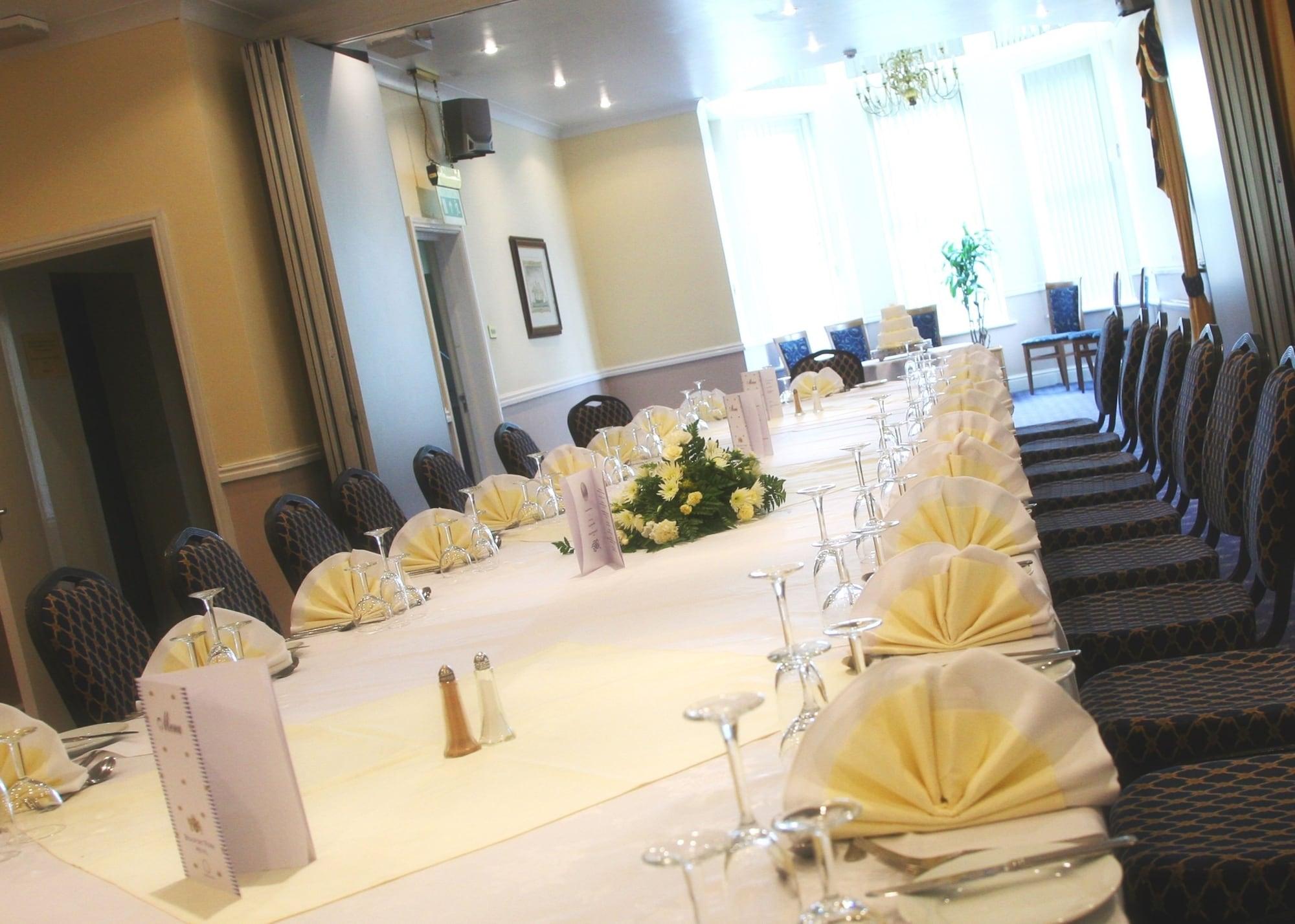 Sala de Reuniones Beaufort Park Hotel