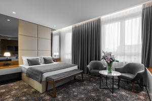 Alojamiento - Sky hotel