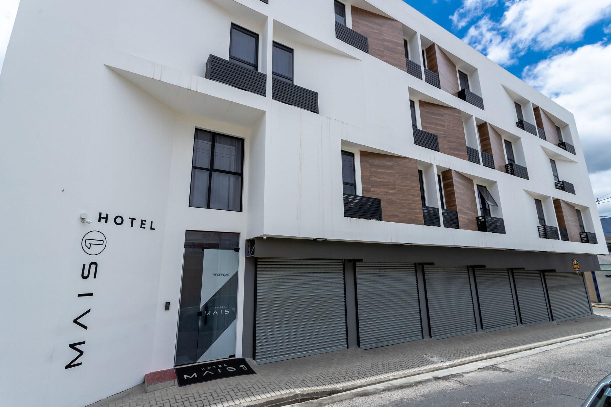 Vista Exterior Hotel Mais1