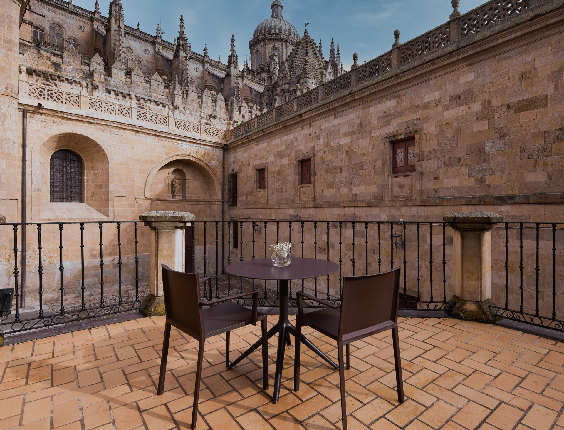 Varios Sercotel Puerta de la Catedral