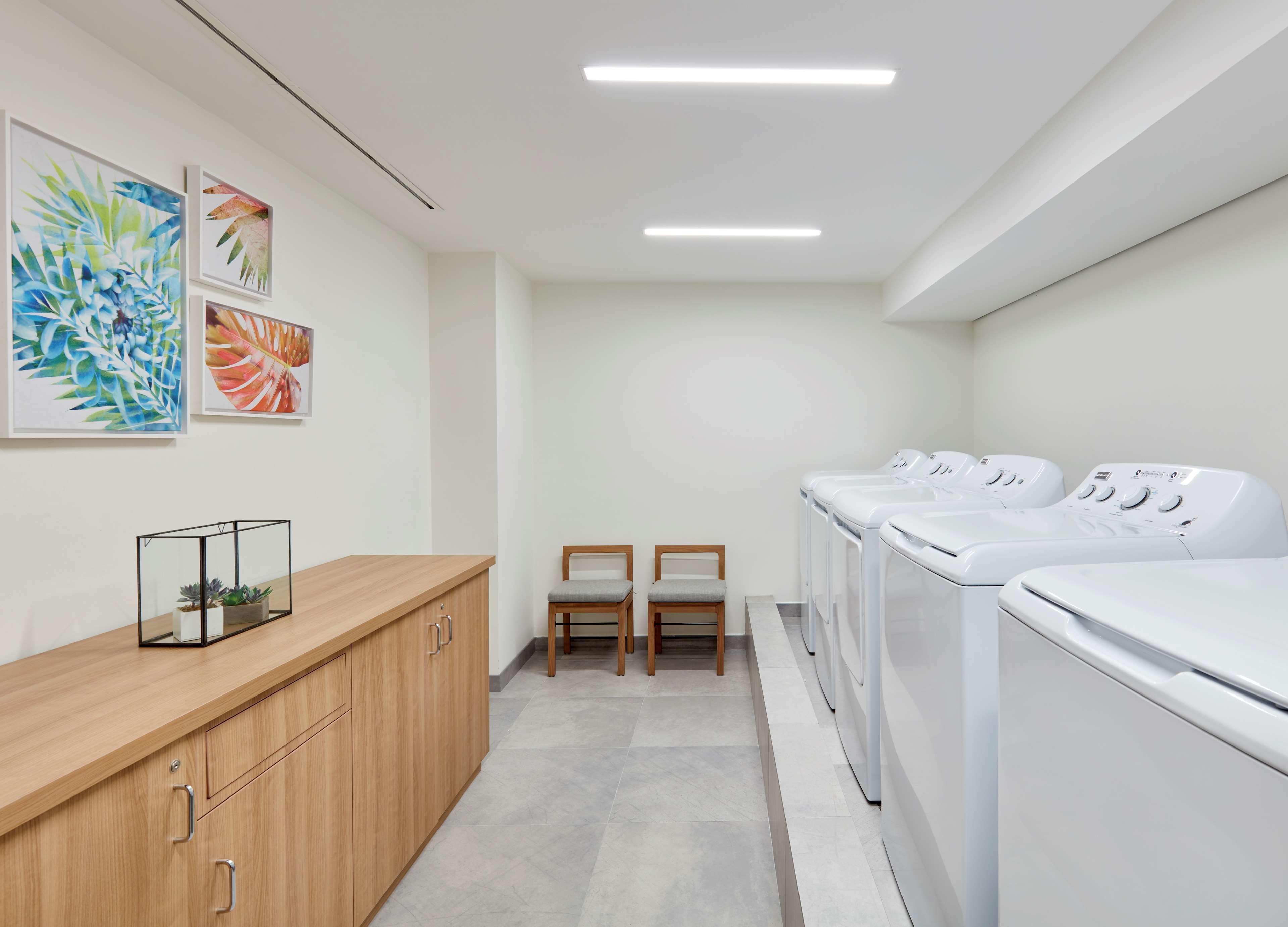 Vista Exterior Hilton Garden Inn Kuwait City, Kuwait