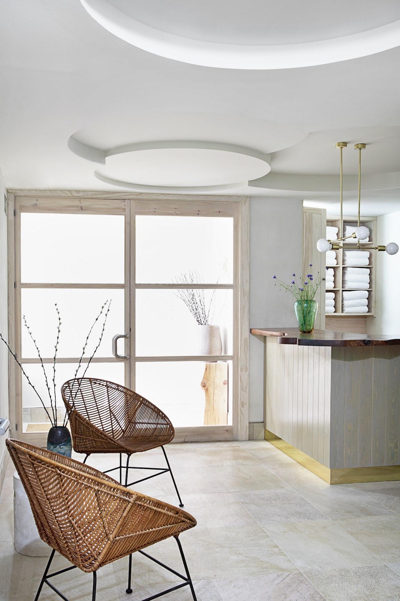 Vista Lobby Artesa Suites & Spa