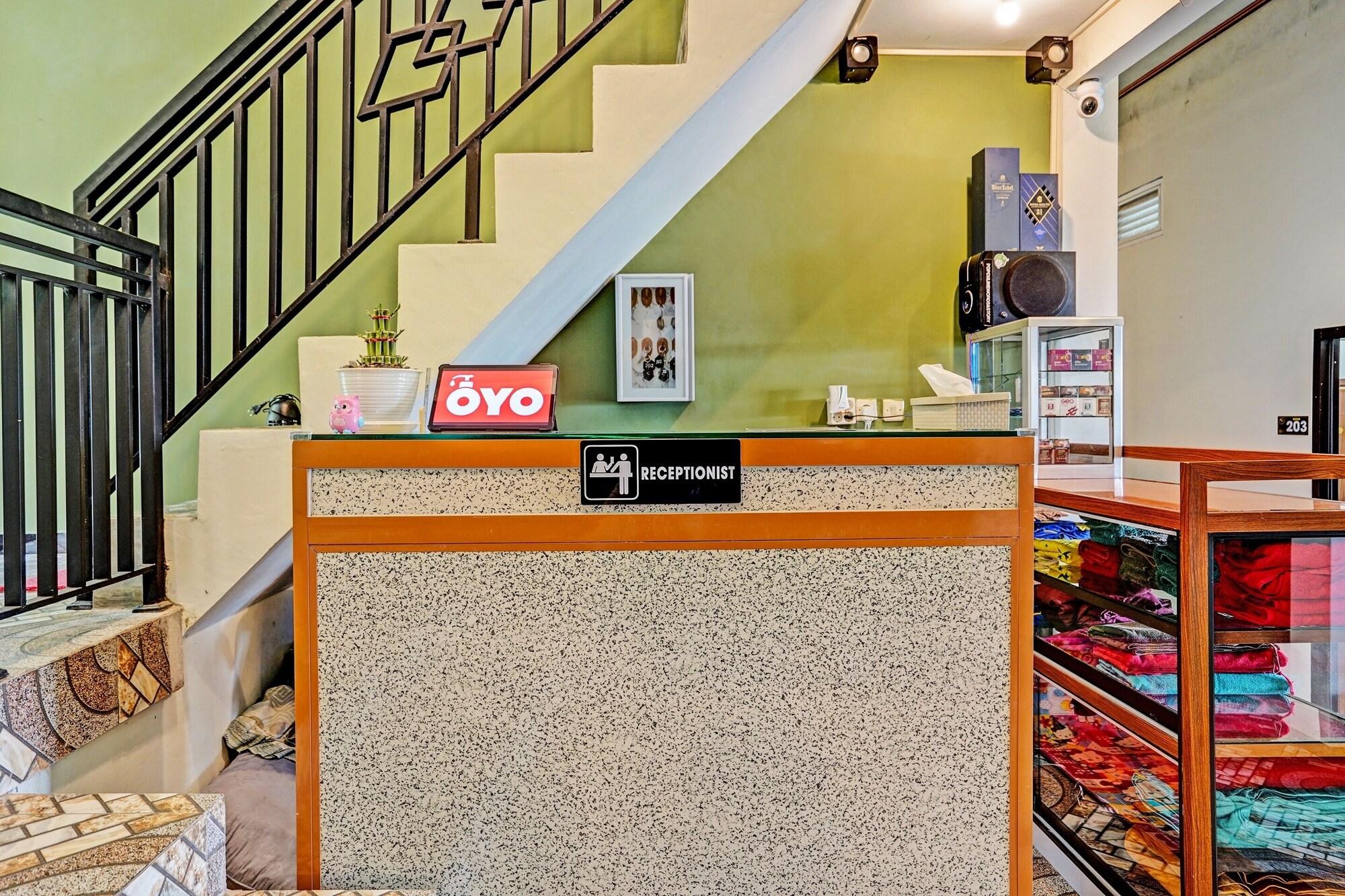 Vista Lobby OYO 92049 D'jamus Resort Telaga Ngebel