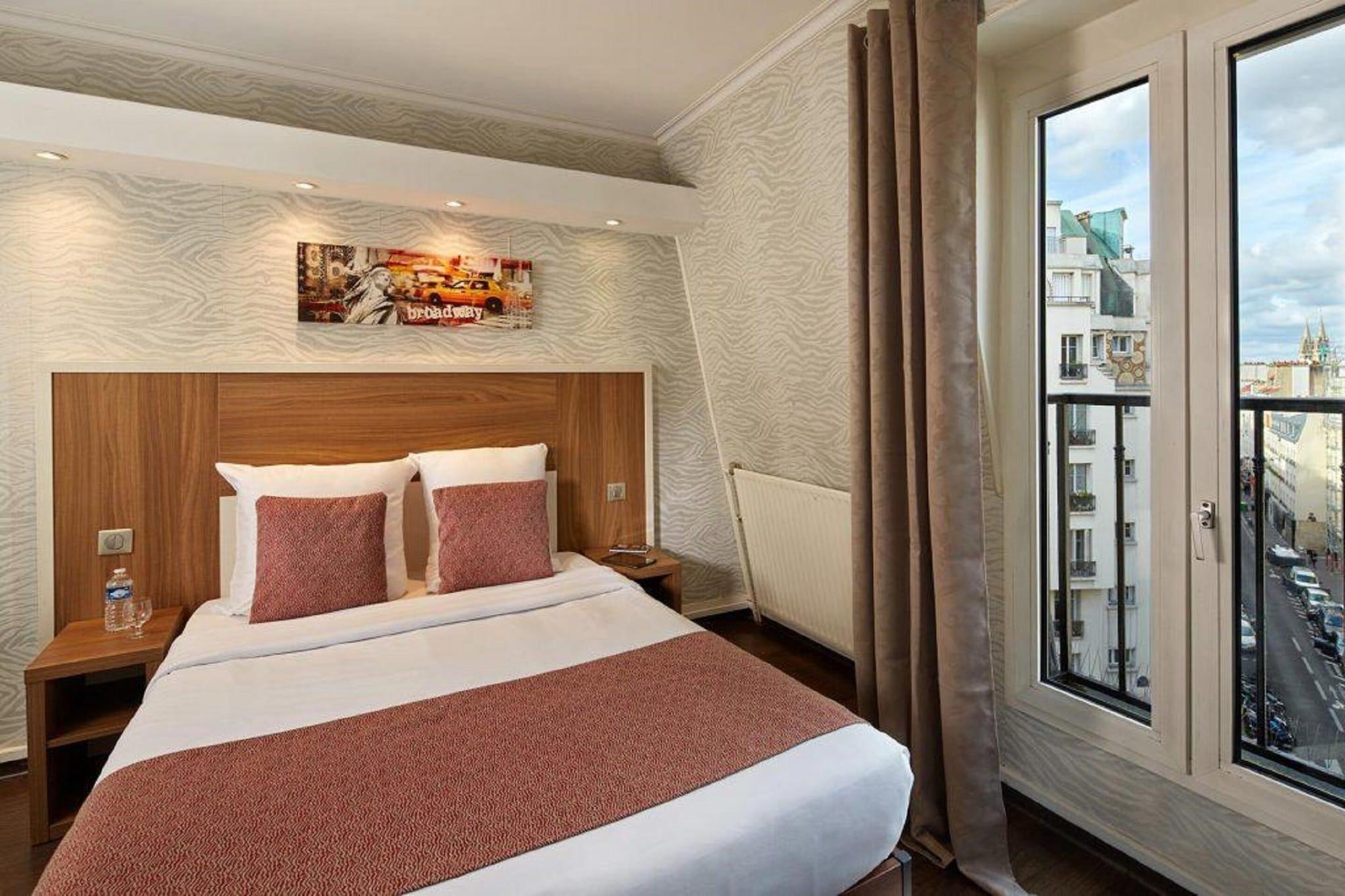 Varios Grand Hotel Nouvel Opera