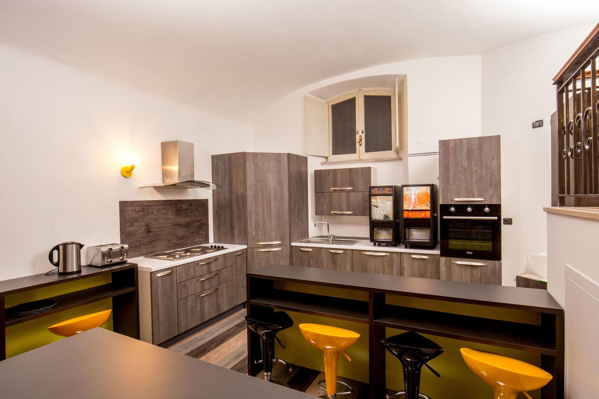 Restaurant Free Hostels Roma