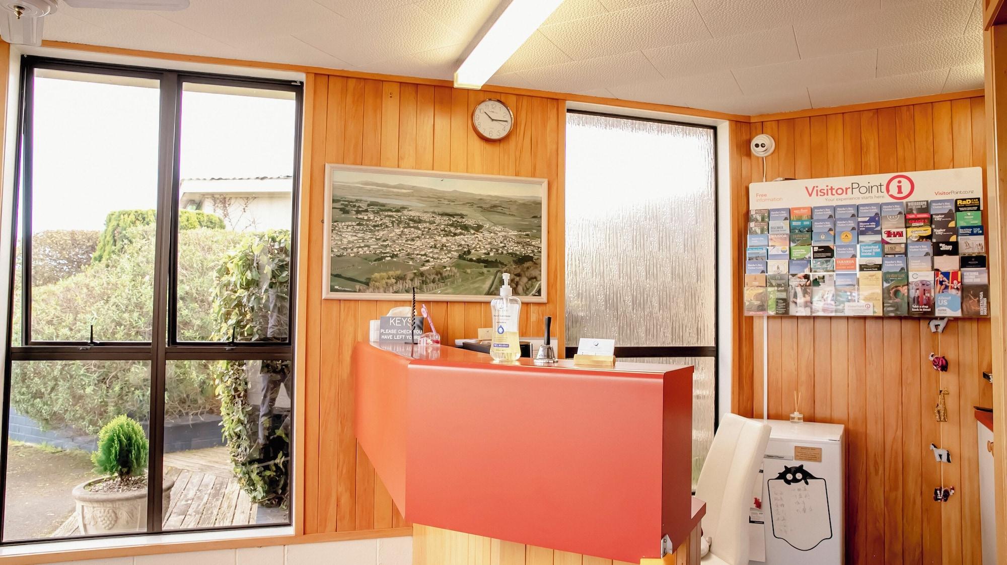 Vista Lobby Tuki Tuki Motel