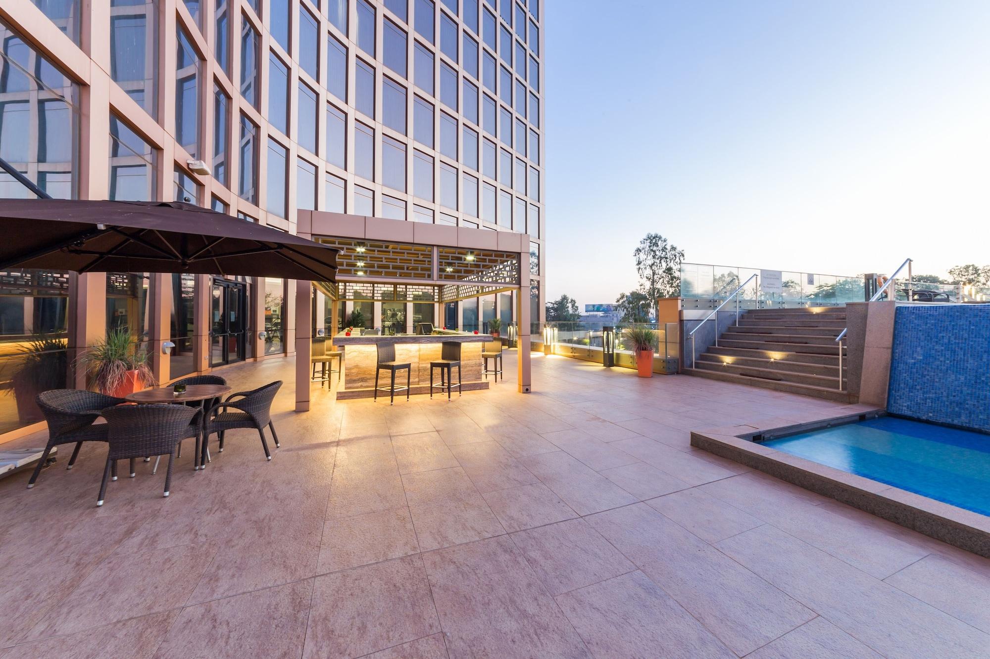 Vista Exterior Radisson Collection Hotel Bamako